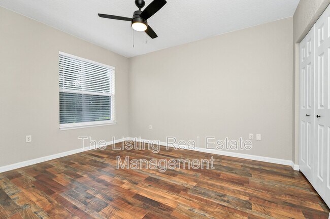 Building Photo - 2954 Sadina St