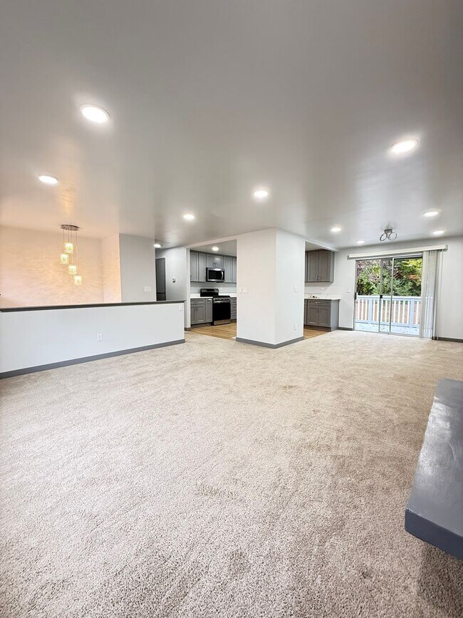 Building Photo - Charming Redmond Rental on Education Hill – Corner Lot Retreat