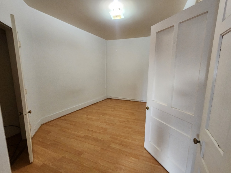 Building Photo - 12 State St