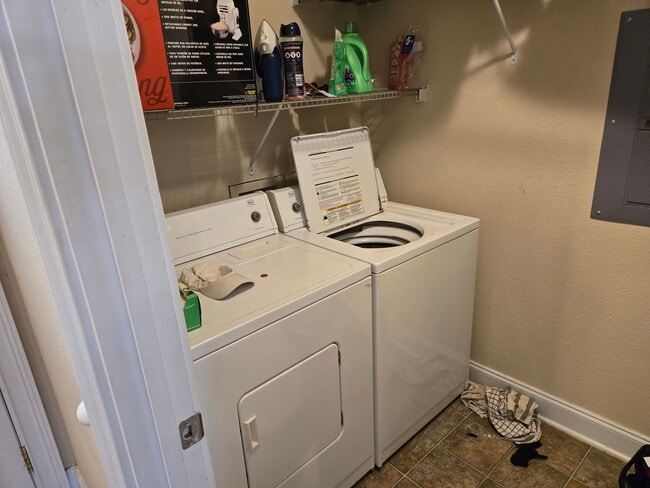 Building Photo - Eagles Landing 4 Bedroom/4 Bath condo Available for Fall 2026!!