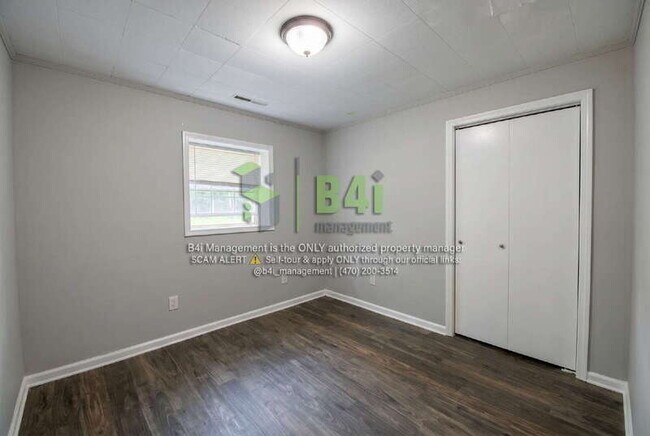 Building Photo - 406 Hill St