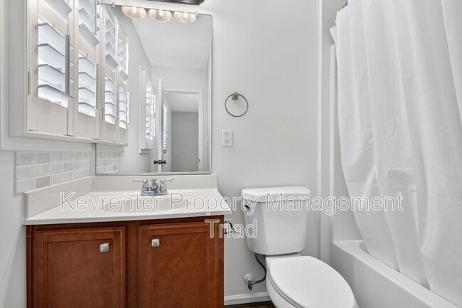Building Photo - 9415 Glen Cross Dr