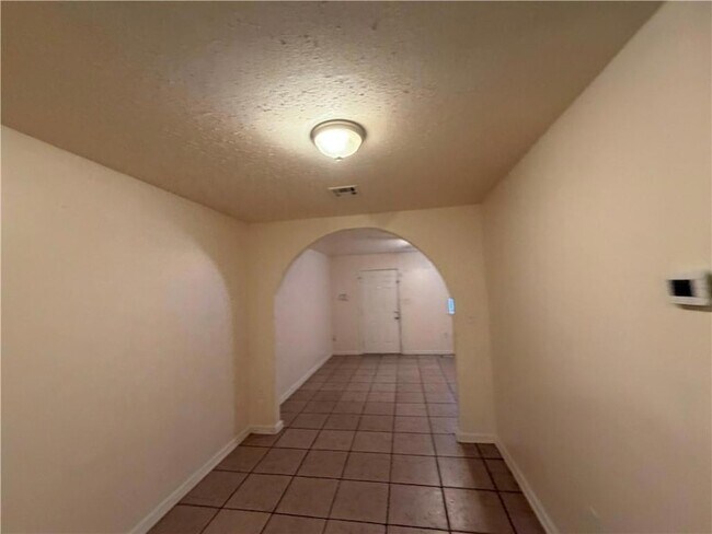 Building Photo - 3708 Shangri-La Dr