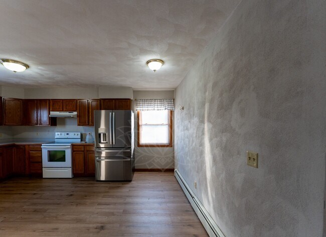 Building Photo - 89 S Washington St