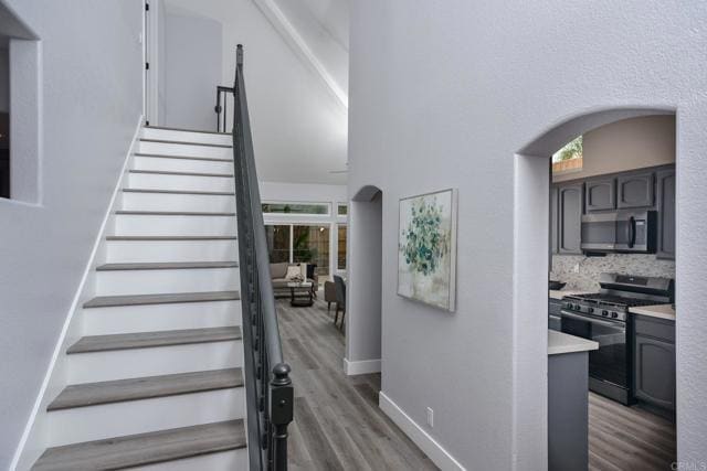 Building Photo - 3762 Via Del Rancho