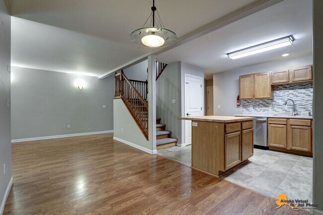 Building Photo - 8403 Duben Ave