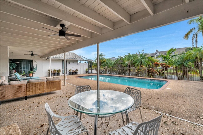 Building Photo - 11266 NW 10th Pl