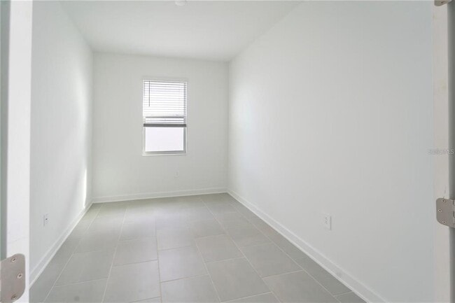 Building Photo - 4032 Redbridge Lp