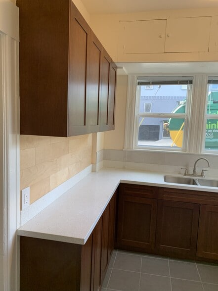 Building Photo - 64 Santa Clara Ave