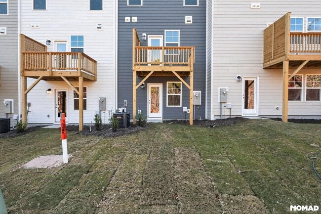 Building Photo - 516 Light Oak Wy