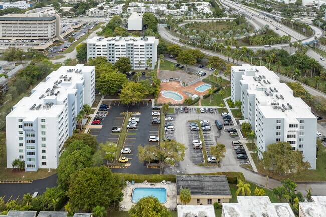 Additional Building View - Palmetto Tower Apartments