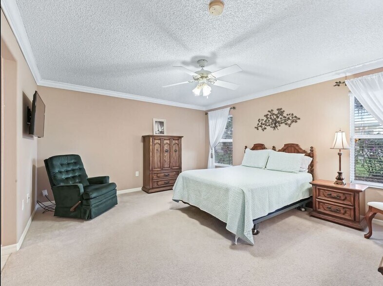 Building Photo - 32937 Enchanted Oaks Ln