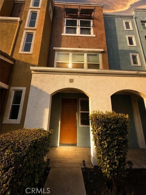 Building Photo - 542 N Chardonnay Dr