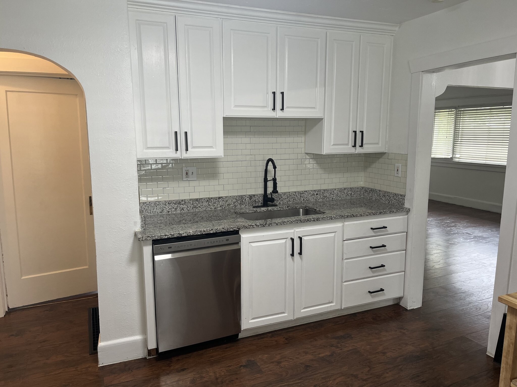 Building Photo - 782 W 100 S