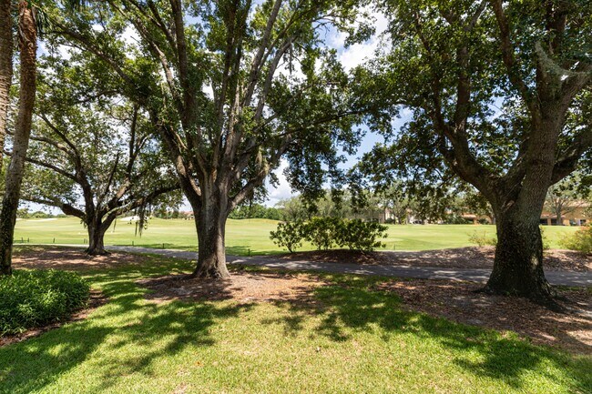 Building Photo - 12040 Summergate Cir