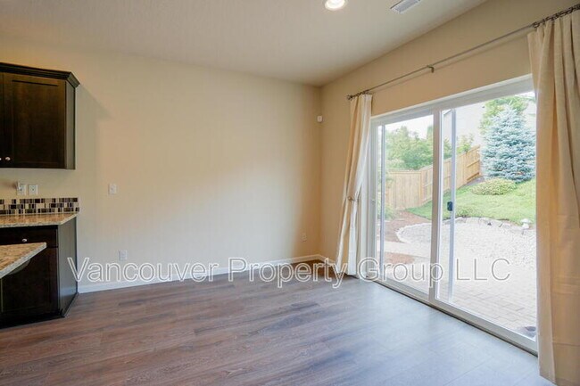 Building Photo - 2273 S Red Tail Loop