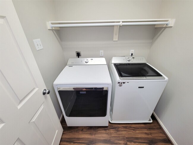 Building Photo - 20710 Mansfield Bay Ln
