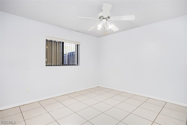 Building Photo - 7261 Albany Rd