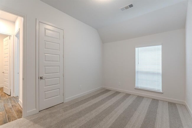 Building Photo - 15835 Wild Rose Bnd Dr