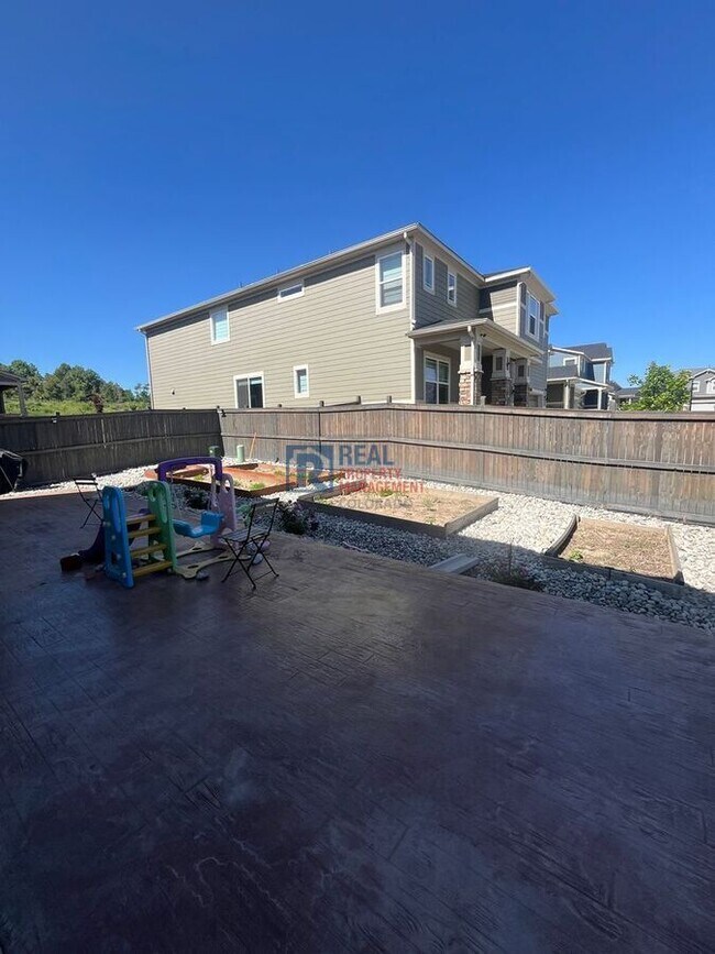 Building Photo - 13621 Crane Ct