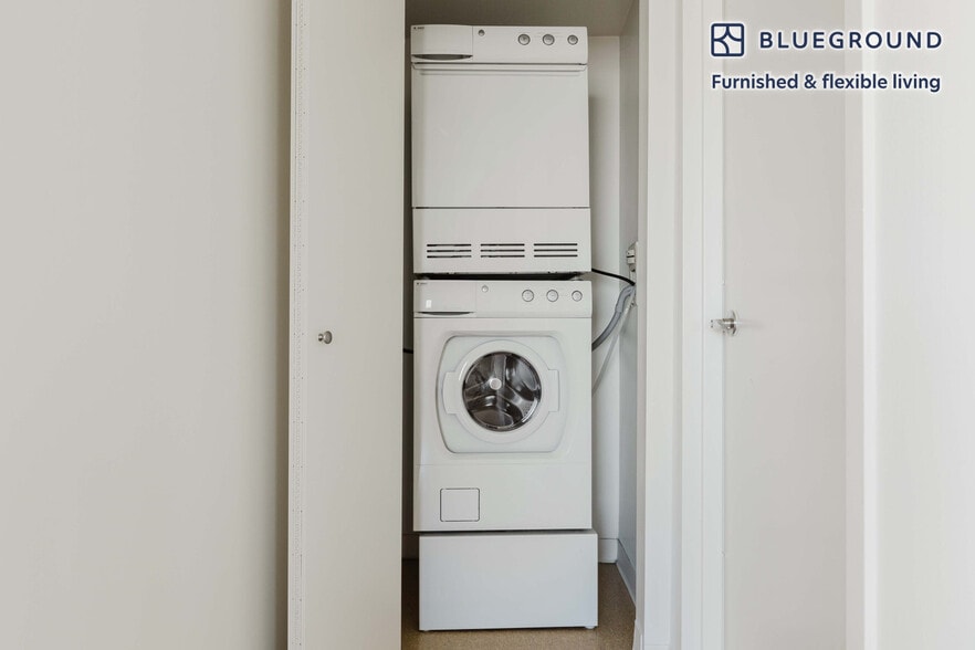 Building Photo - 4-75 48th Avenue-SI FL29-ID1534