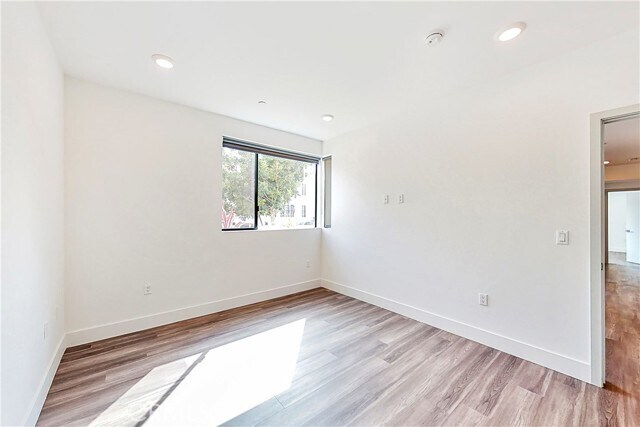 Building Photo - 1482 S Sherbourne Dr