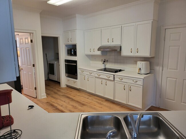 Building Photo - 2703 Boars Head Rd