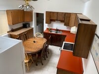 Building Photo - 49 Rogge St