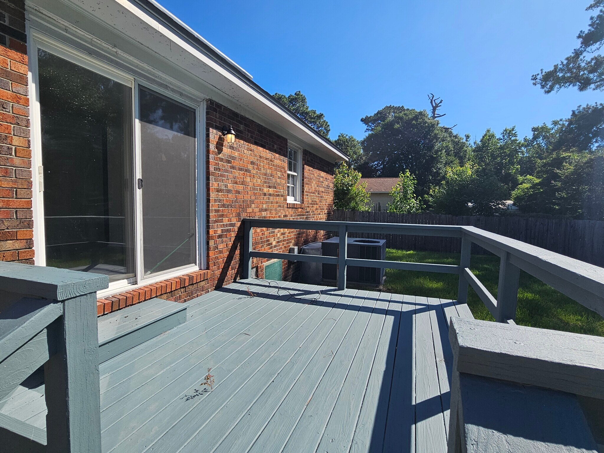 Building Photo - 404 Millhouse Rd