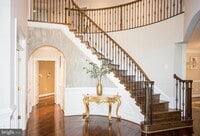 Building Photo - 6125 Old Dominion Dr