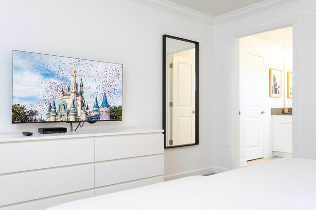 Building Photo - 4343 Scene Ln