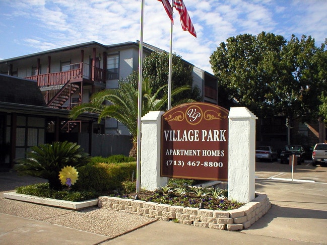 Primary Photo - Mariposa Flats