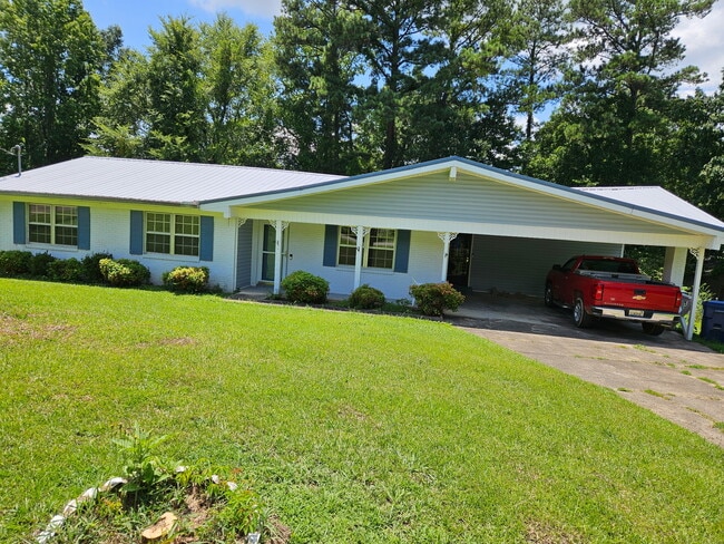 Primary Photo - 1108 Maxanna Dr