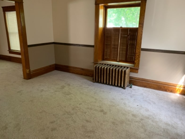 Building Photo - 2467 3rd St