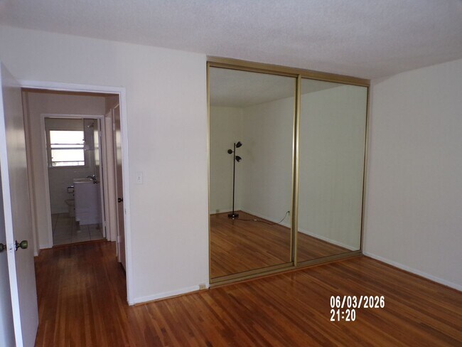Building Photo - 5832 Bowcroft St