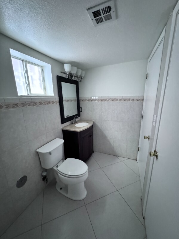 Building Photo - 3593 Waterspring Way