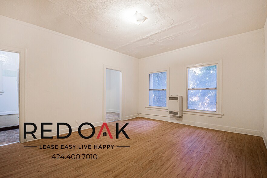 Building Photo - 693 Shatto Pl