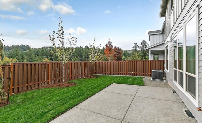 Building Photo - Bethany Stunner - 5 Bedrooms with Main-Level Bed & Bath, Modern Kitchen & Private Fenced Yard