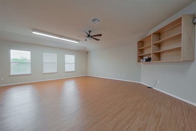 Building Photo - 16715 Red Falls Cir