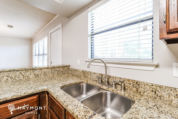 Building Photo - 1612 Waldron Cove