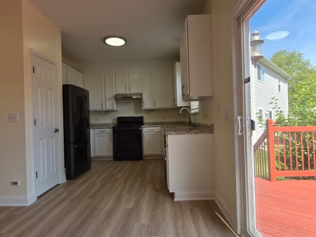 Building Photo - 2355 Shiloh Dr