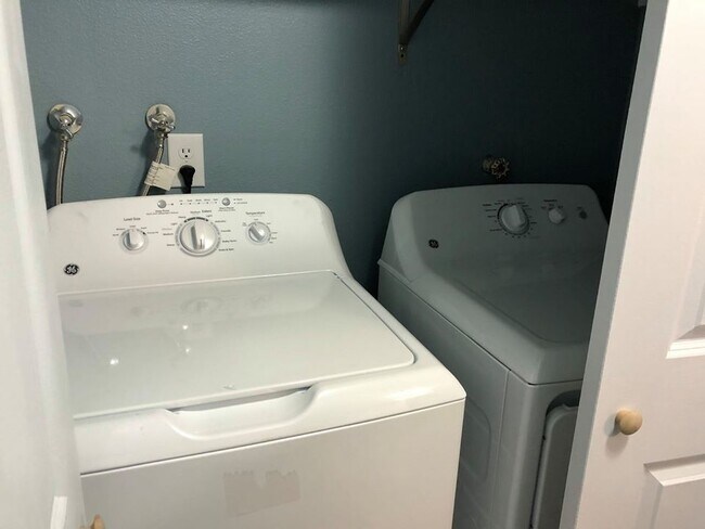 In unit washer/dryer with shelf - 219 E 36th St