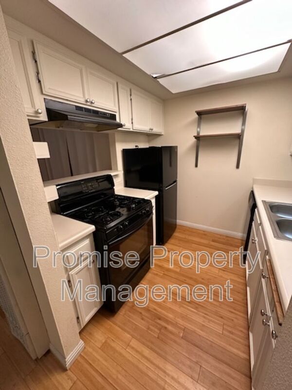 Building Photo - 410 S Freeman St