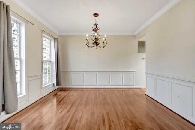 Building Photo - 9001 Merlot Ct