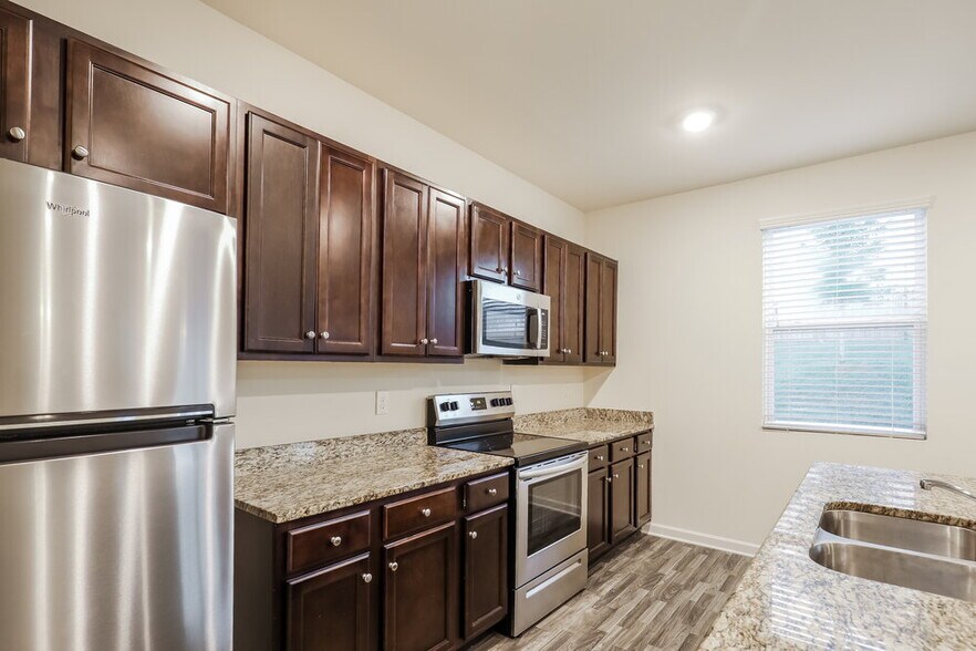 Building Photo - 322 Hamilton Pointe Dr