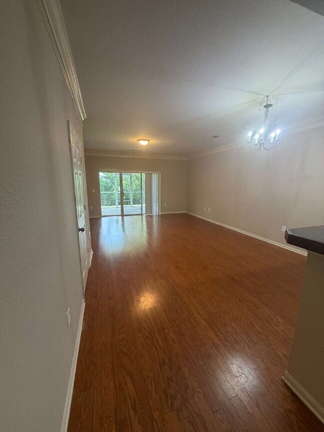 Building Photo - Luxurious 3-Bedroom Condo in Panama City, FL with Spacious Layout and Modern Amenities!
