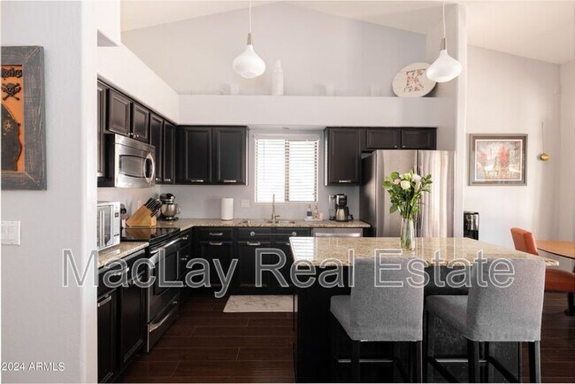 Building Photo - 1233 E Sea Gull Dr