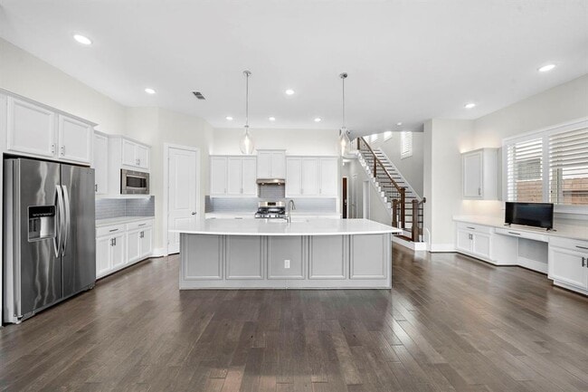 Primary Photo - 1405 Arkley Way