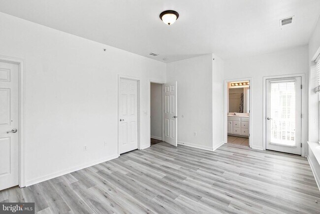Building Photo - 1824 Cedar Cove Way
