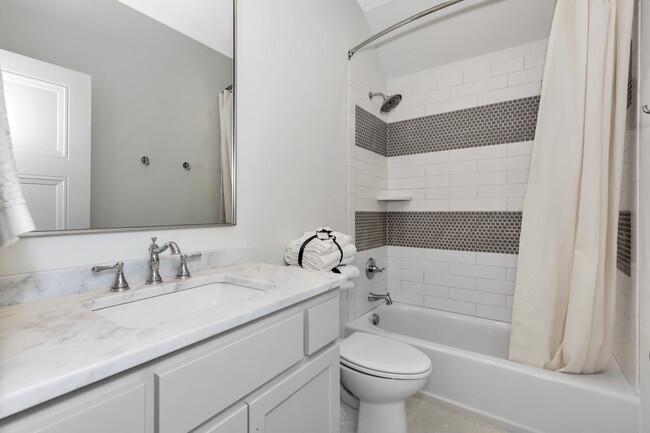 Building Photo - 47 Bridgham St NW